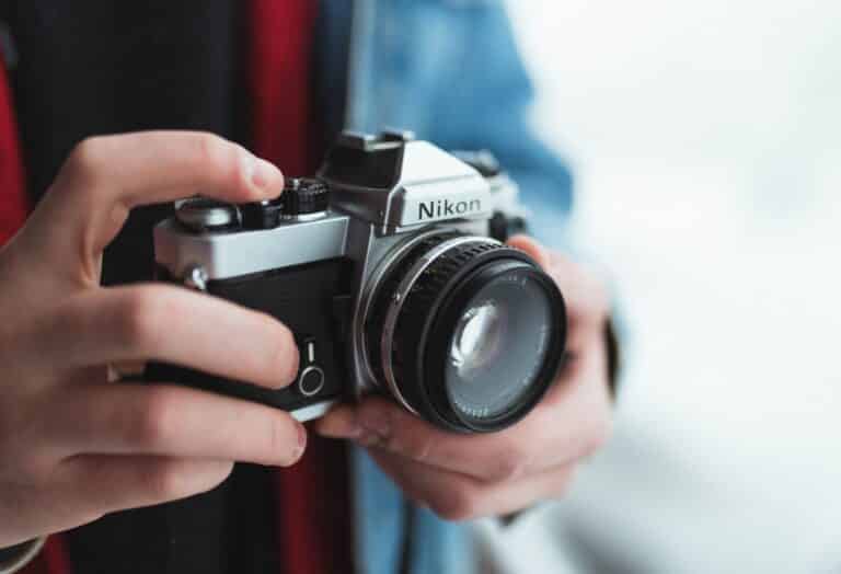 Product Videos: 7 Types (with Examples) and 6 Tips to Inspire Yours