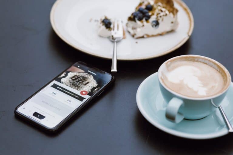 What is So(Social) Lo(Local) Mo(Mobile) and Why is It Important to Marketers?
