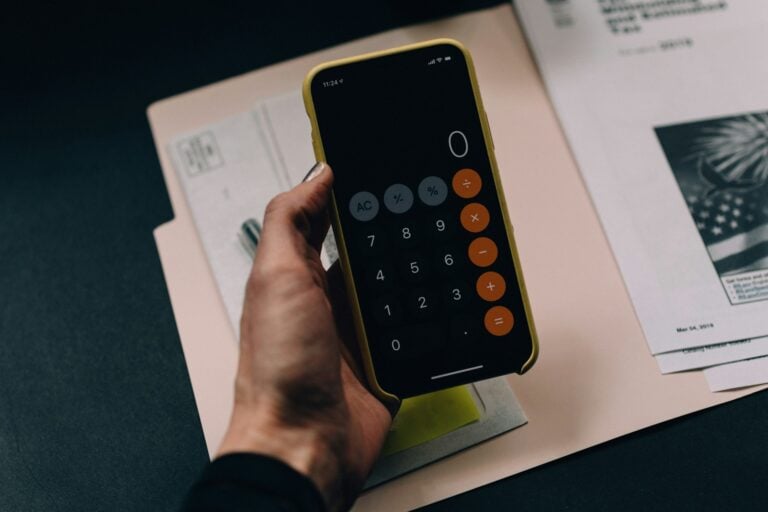 Estimate Your YouTube Earnings with These 13 Money Calculators