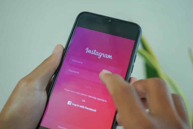 10 Elements of the Perfect Instagram Bio