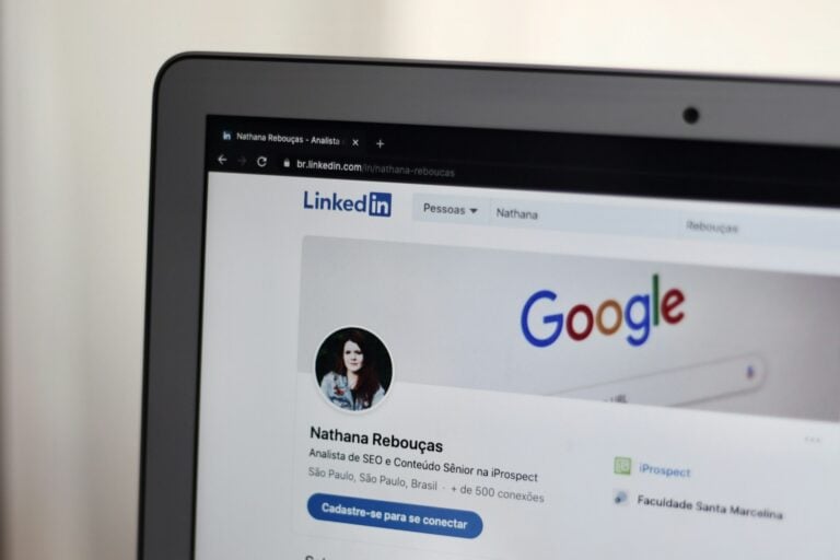 15 Effective LinkedIn Summary Generators for 2024