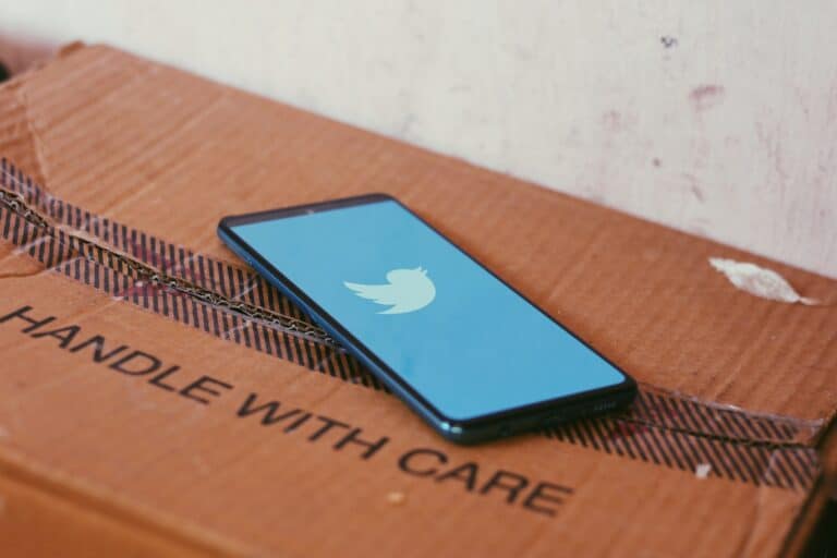 Twitter Influencers: How to Find and Connect with Them