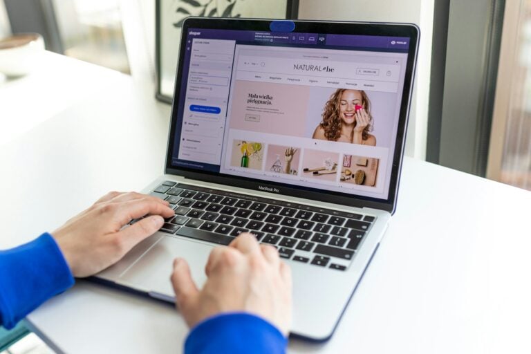 15 Shopify Theme Detectors to Inspire Your Store Design