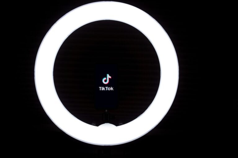 How to Go Live on TikTok: The Ultimate Guide