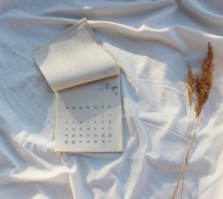 How to Create a Content Calendar for All of Your Digital & Social Media